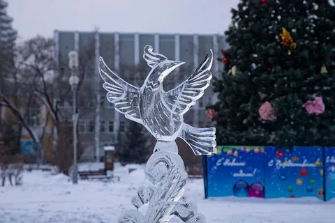 Скульптуры на улицах городов