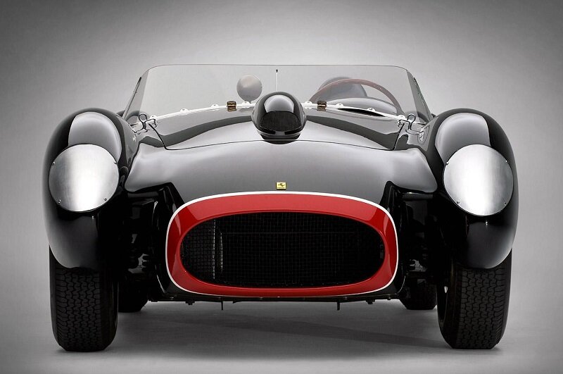 Делоренцо Мэт: Все самые лучшие автомобили мира за столетие автомобильной истории