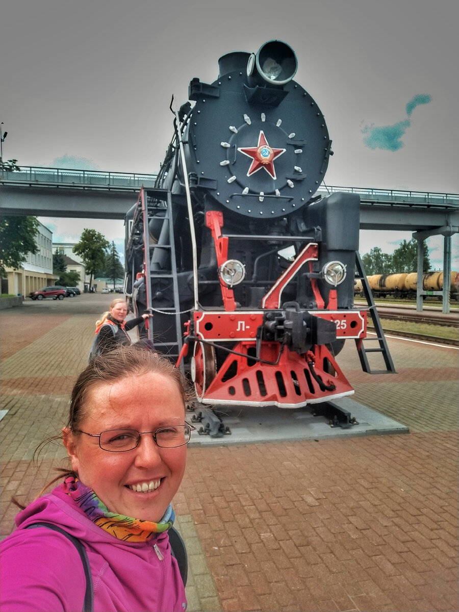 На платформе вокзала!