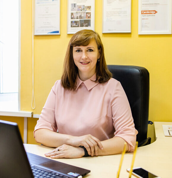    Елена СМИТ