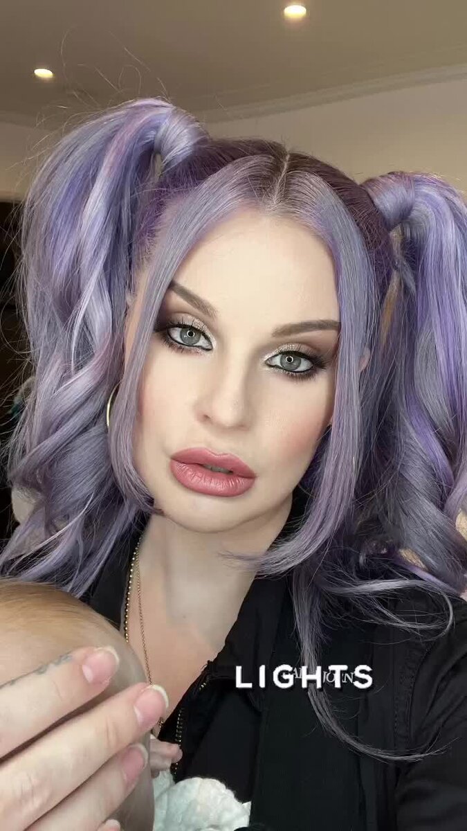    Видео: Инстаграм (запрещен в РФ) @kellyosbourne
