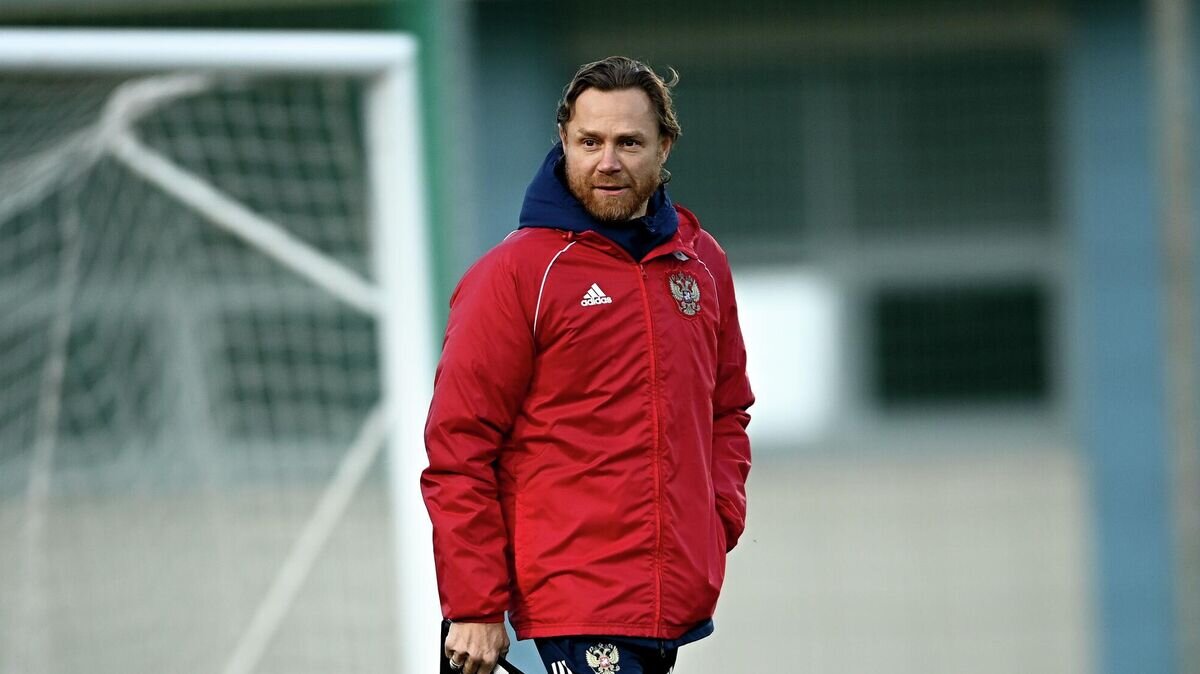    Главный тренер сборной России по футболу Валерий Карпин© РИА Новости / Алексей Филиппов