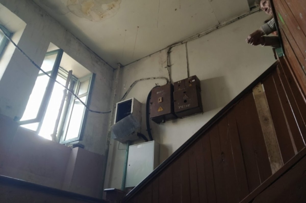    В двух округах Омска планируют снести девять аварийных домов