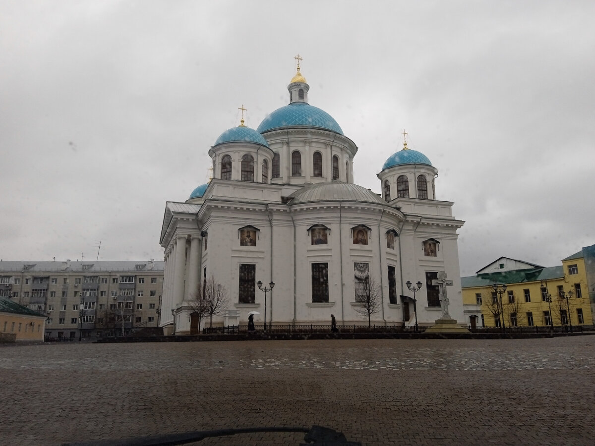 Богородицкий Мужской монастырь в центре