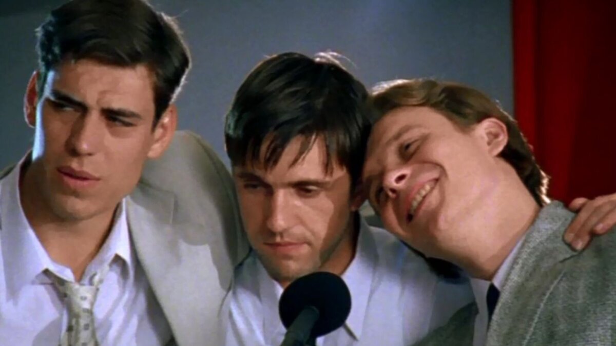    кадр из сериала «Бригада»