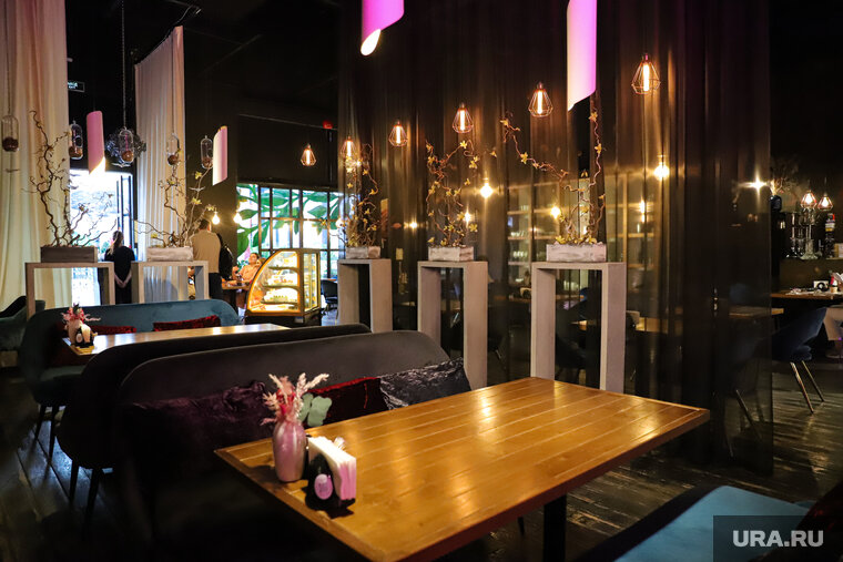    Повышение цен связано с удорожанием до 35% импортных продуктов