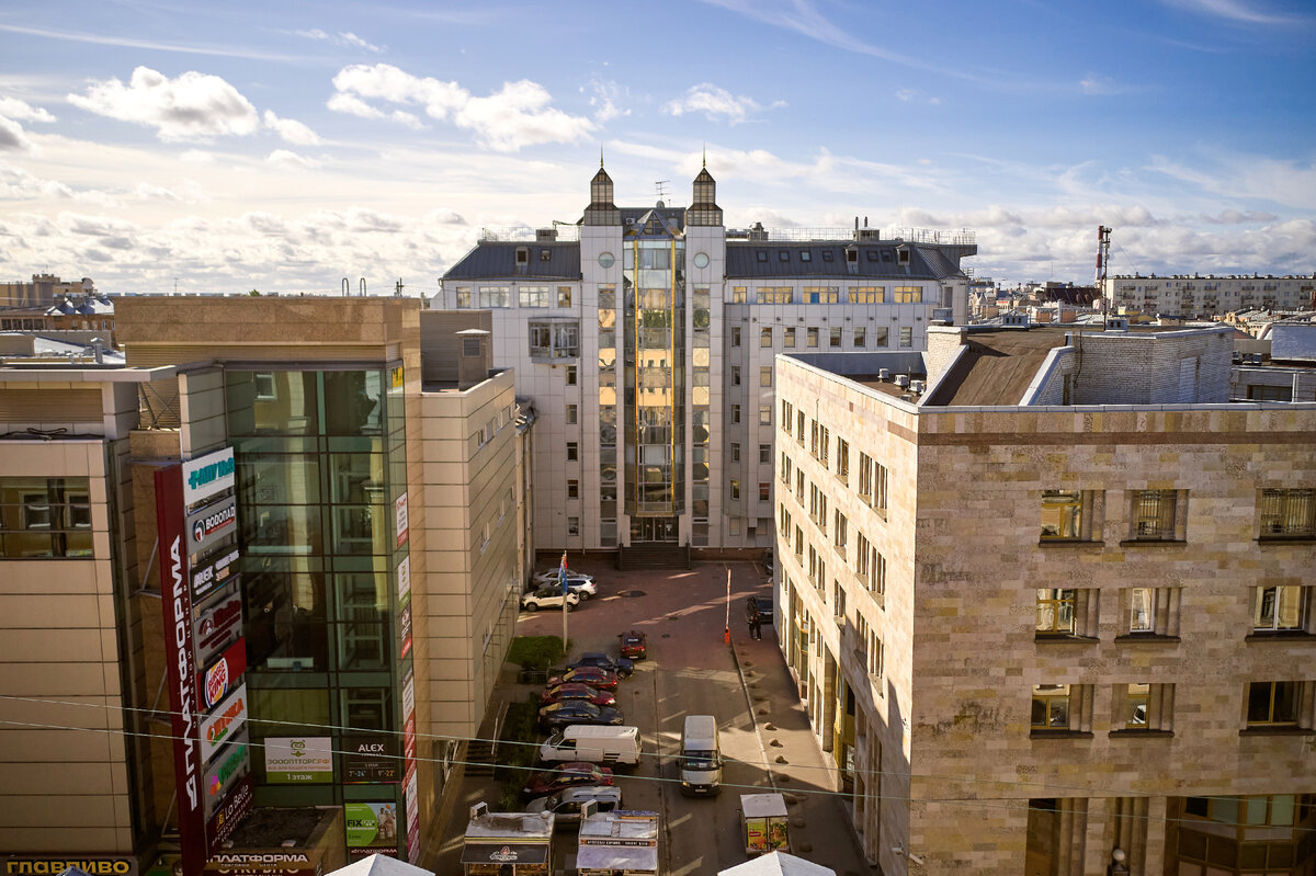  Головной офис компании - бизнес-центр на Лиговском пр., 94, кор. 2