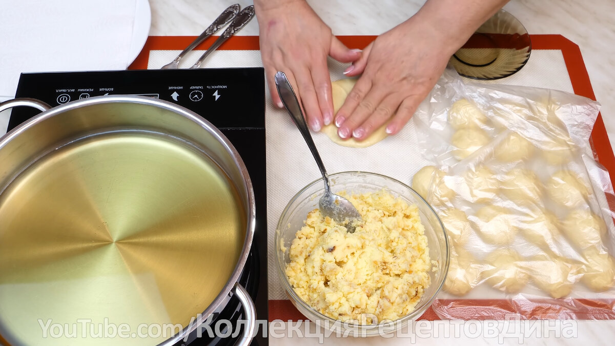 Тесто на скорую руку для жареных пирожков! Быстро, просто, очень вкусно!  Пирожки с картошкой и луком | Дина, Коллекция Рецептов | Дзен