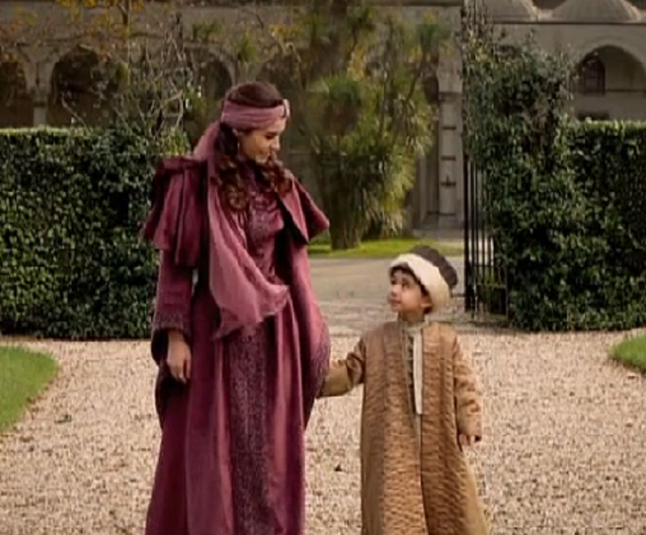 Кадр из сериала "Великолепный век"