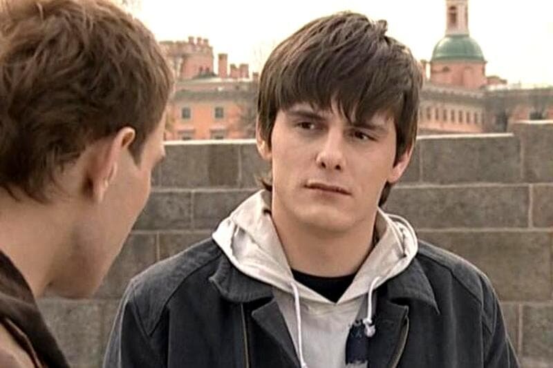 Здесь Диме 20-21 год Ментовские войны. Че