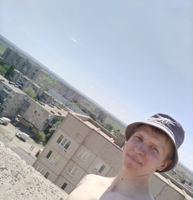 Фотка вообще с работы, но типа в панаме, значит как с огорода