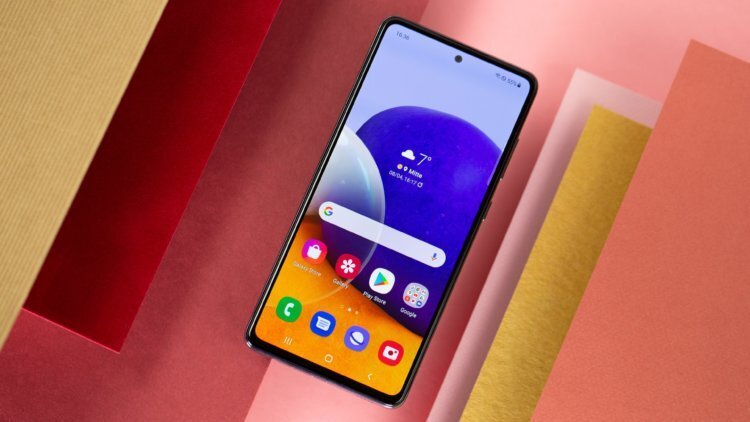 Нет смысла брать новый смартфон, если прошлогодний подешевел в два раза 