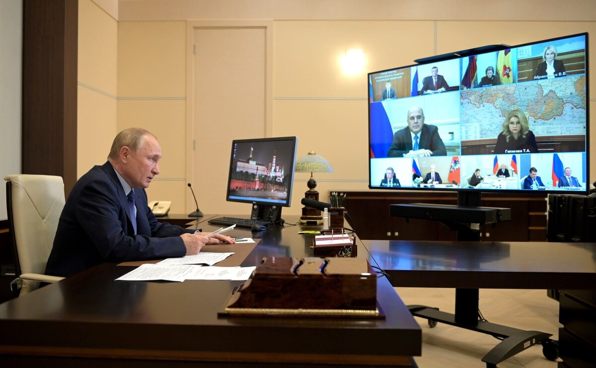В. Путин на Совещании с членами Правительства. Фото kremlin.ru