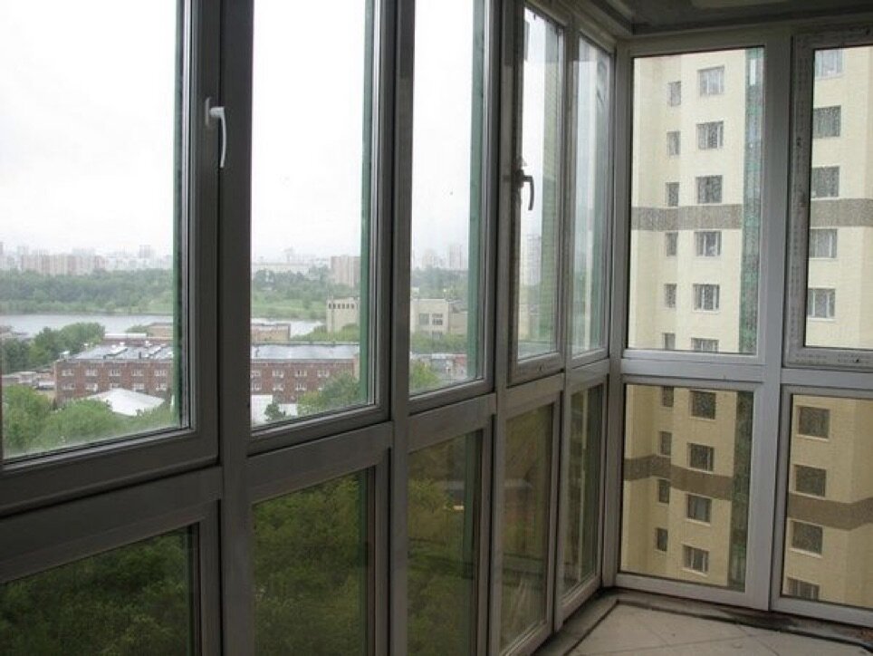 Разбор достоинств панорамного остекления балконов и лоджий