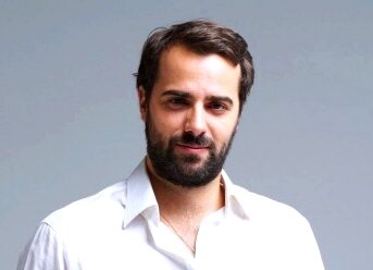 Актер максим радугин биография и личная жизнь Прекрасен во всём: как живёт актёр, модель и верный семьянин Максим Радугин. Как