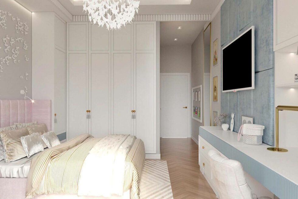 Белый платяной шкаф