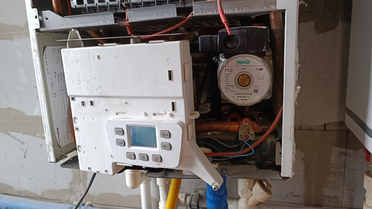 Ремонт настенного котла Бакси, там случай был интересный выложу позже видео на канал.