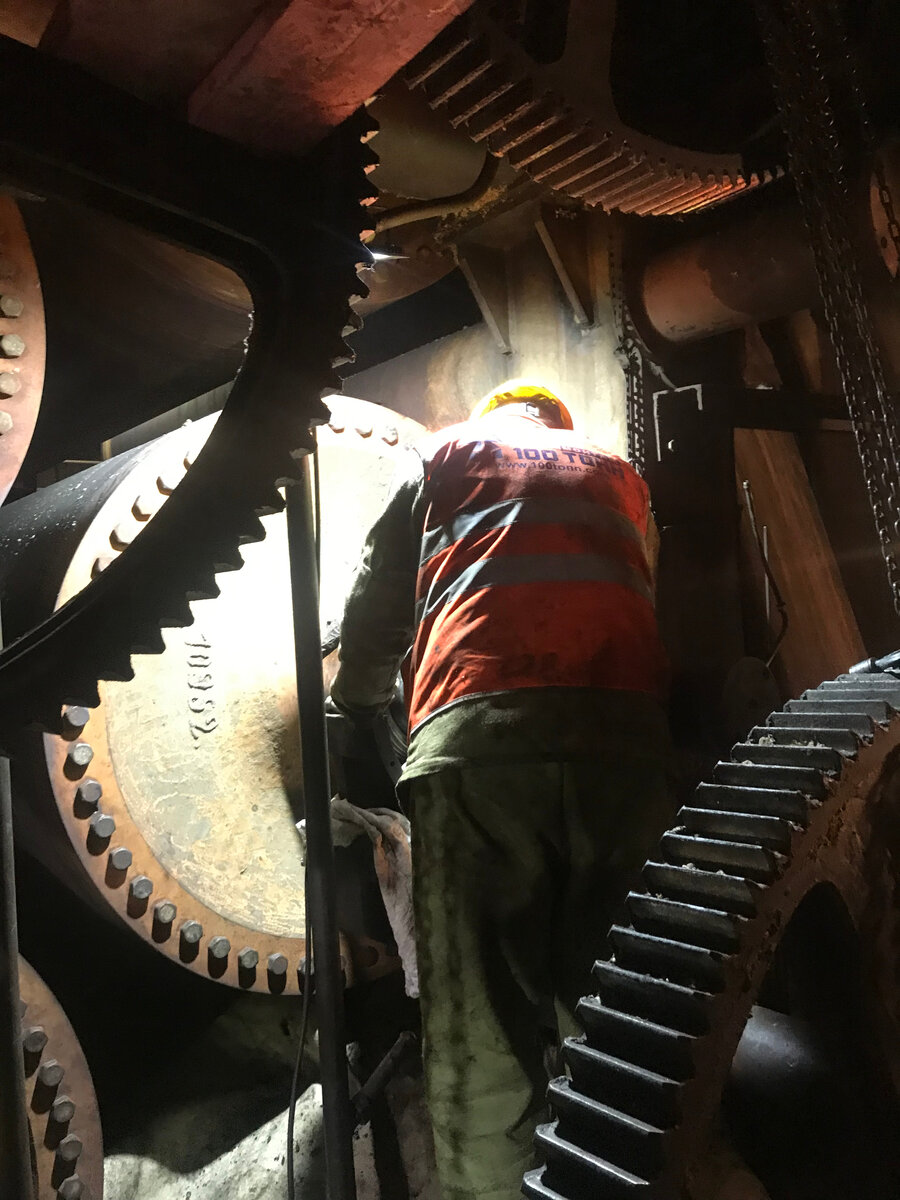 Демонтаж промышленного оборудования в останов