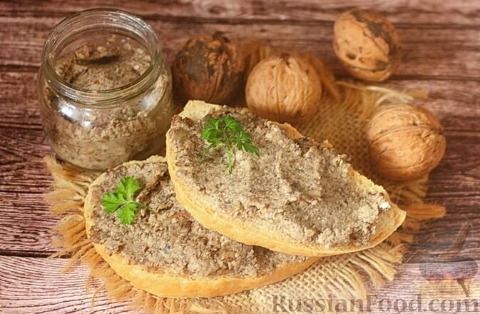  Паштет из грибов и орехов. Паштет из моркови с грецкими орехами. Паштет из фасоли с мёдом и семенами льна. Паштет из фасоли с миндалём.