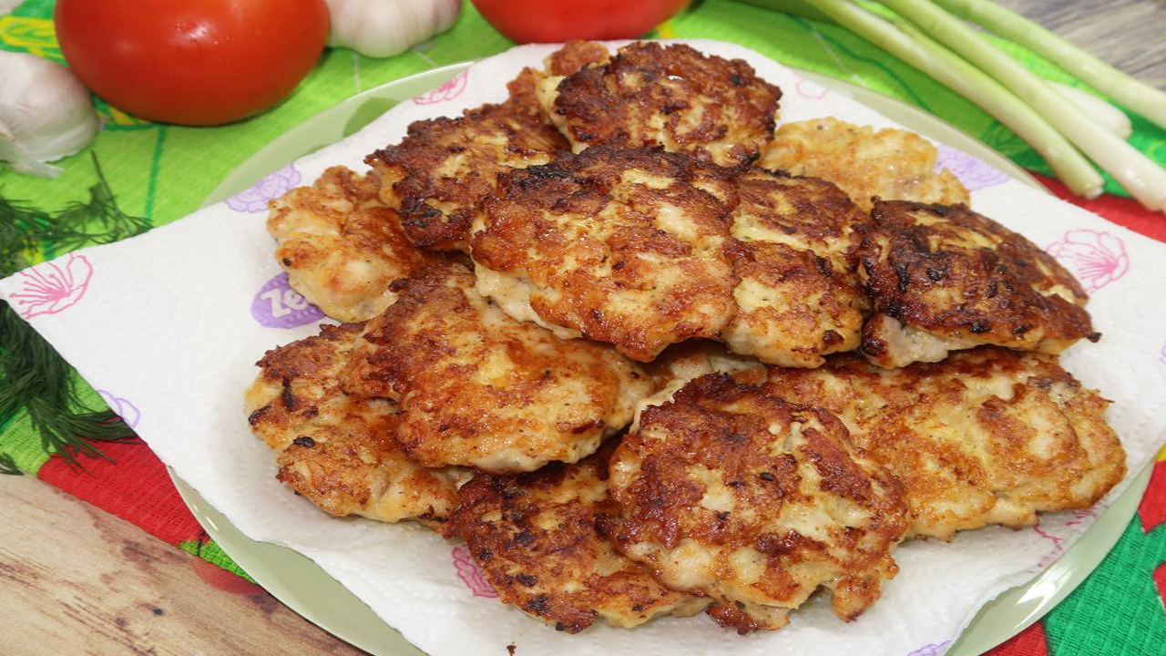 Растрепки из куриного филе с сыром. Котлетки-оладушки из курицы