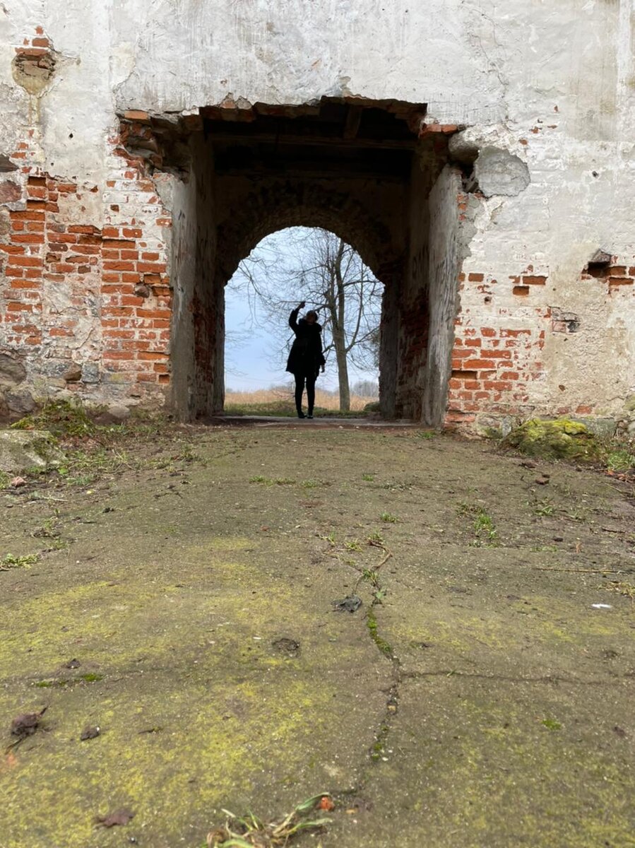  Я в руинах 