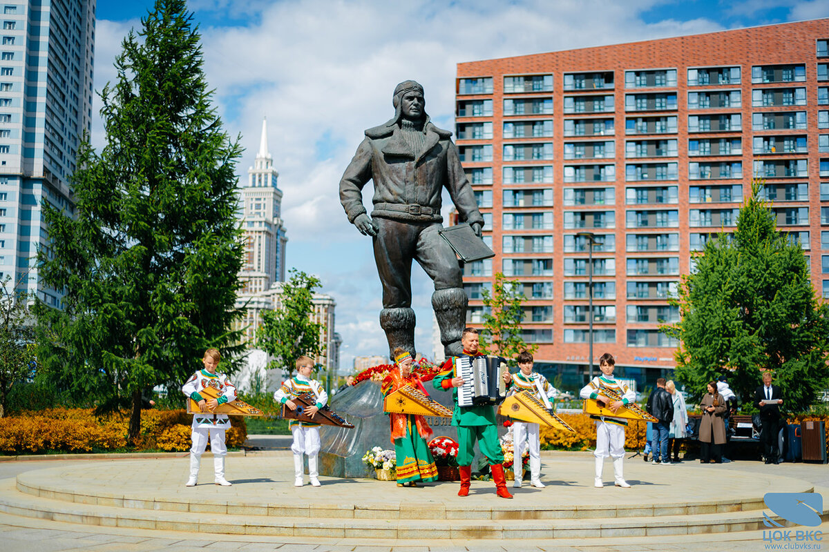 Творческая группа ЦОК ВКС представила концертную программу «ОТЧАЯННЫЙ КОСМОС 30-Х ГОДОВ»
