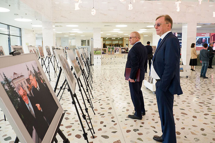 Здесь проходила презентация книги «Фарид Мухаметшин. Виражи судьбы», изданной к 75-летию спикера татарстанского парламента
