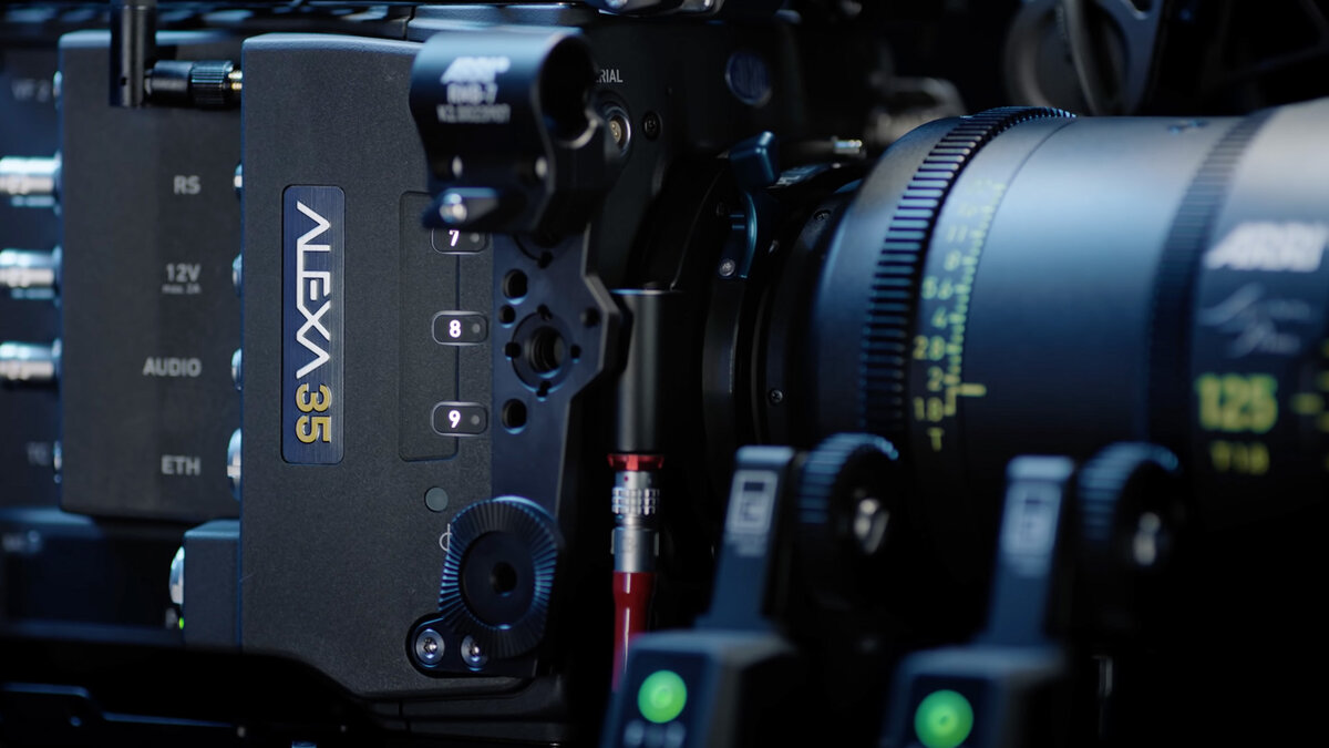 Arri alexa 35. Alexa 35. Mt640s Mini объектив. Кинообъективы. Фокусировка.