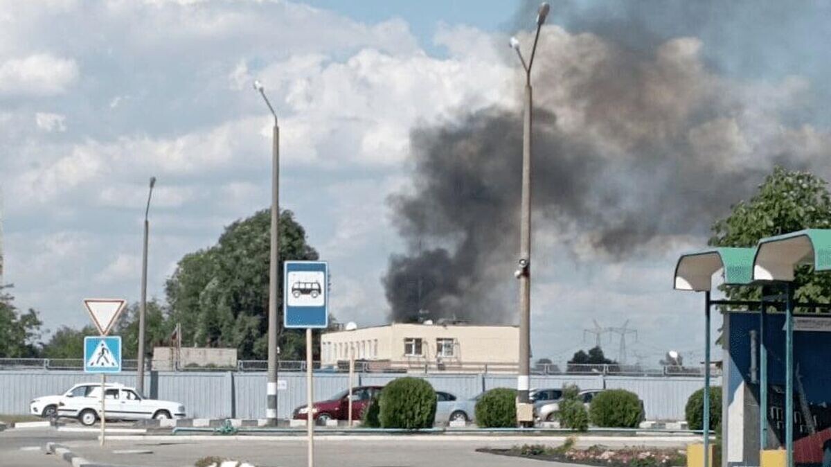    Дым на территории Запорожской АЭС