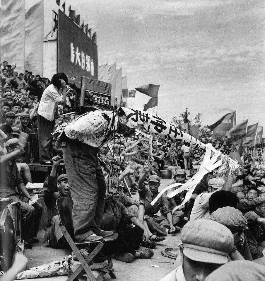 Типичный эпизод "культурной революции"