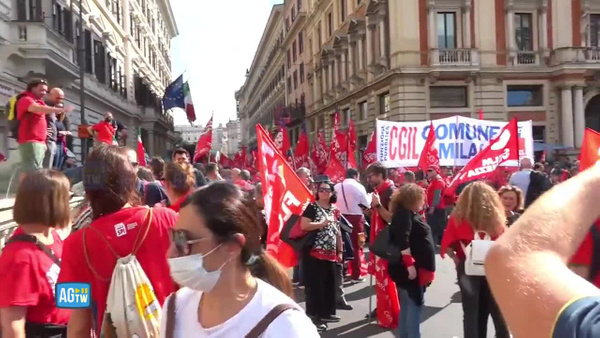 Акция "Италия и Европа, слушайте мир труда!" в Риме. Видео © AGTW