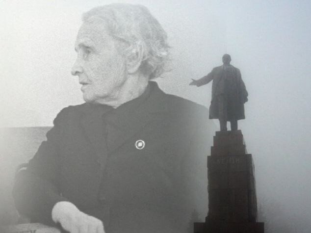 Дора и памятник Ленину