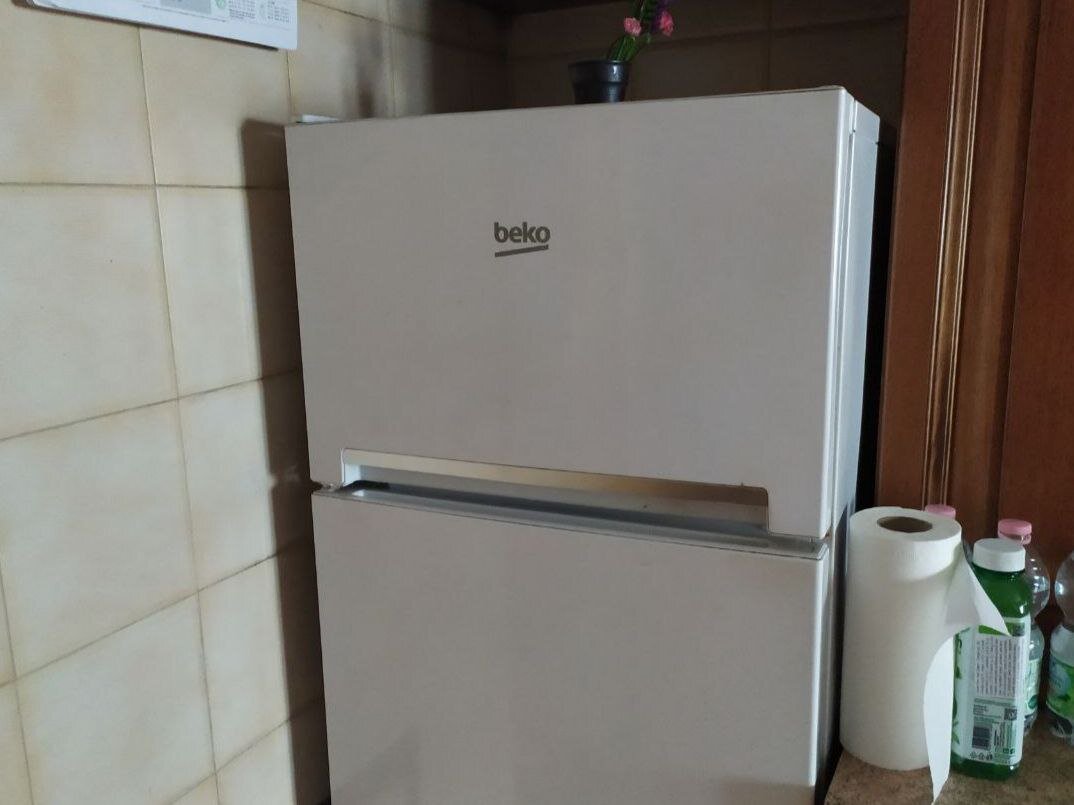 Открывать холодильник реже  у многих из нас не получается 