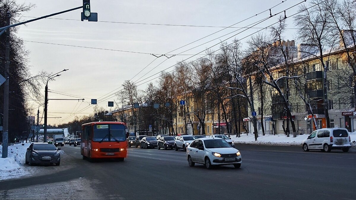     Нижегородский перевозчик сообщил, что на одном городском маршруте автобусов станет больше. Данное заявление от руководства ООО «Футбол» прозвучало на встрече с представителей ГКУ НО «Центр развития транспортных систем».