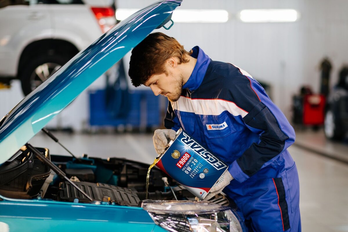 Даже если наездили всего пару сотен километров за год, масло все равно нужно менять