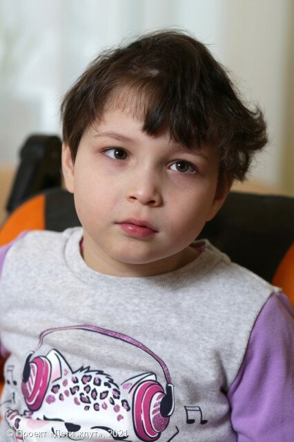 Анкета Маши: https://дети-ждут.рф/deti/qexn4