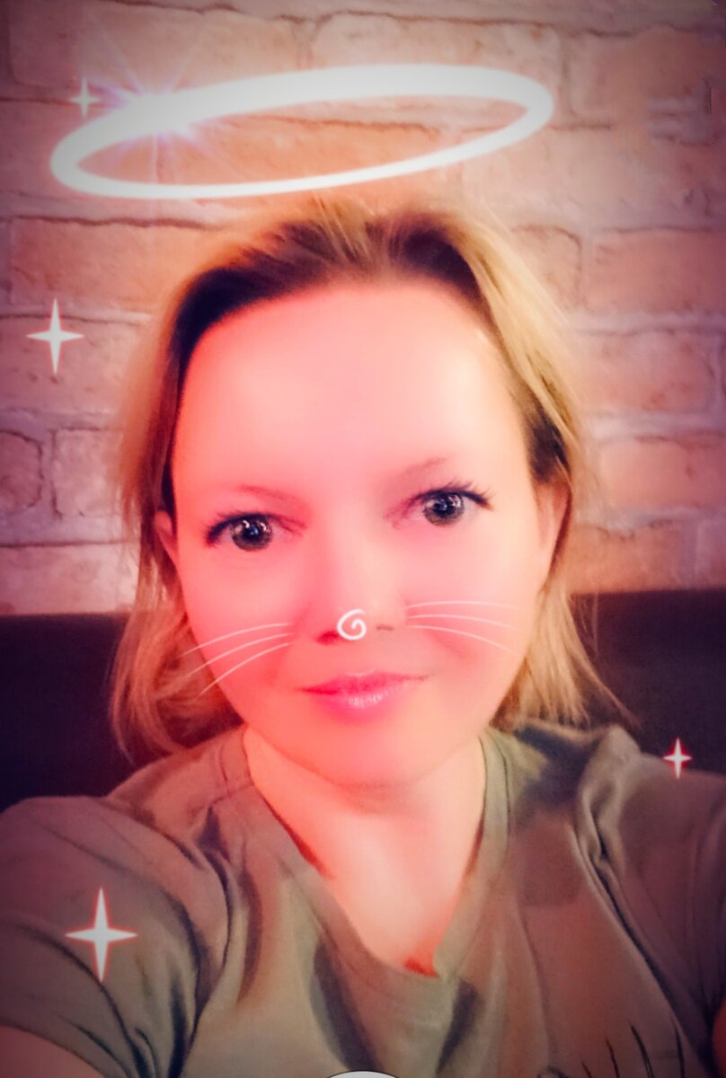 Это я буду делать из вас социопатов, хе-хе) Кстати, как я вам в образе кото-ангела?