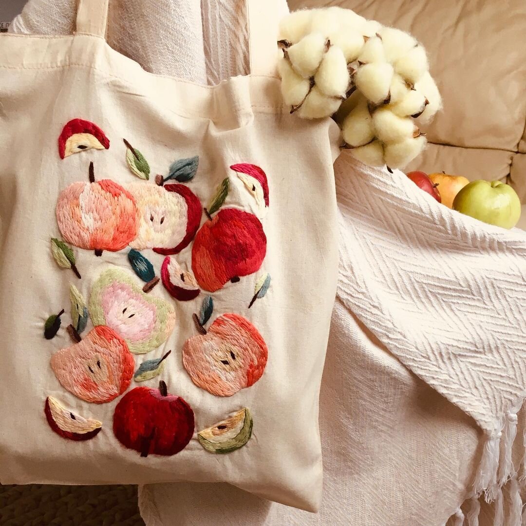 Вышивка Марии Лазуревской