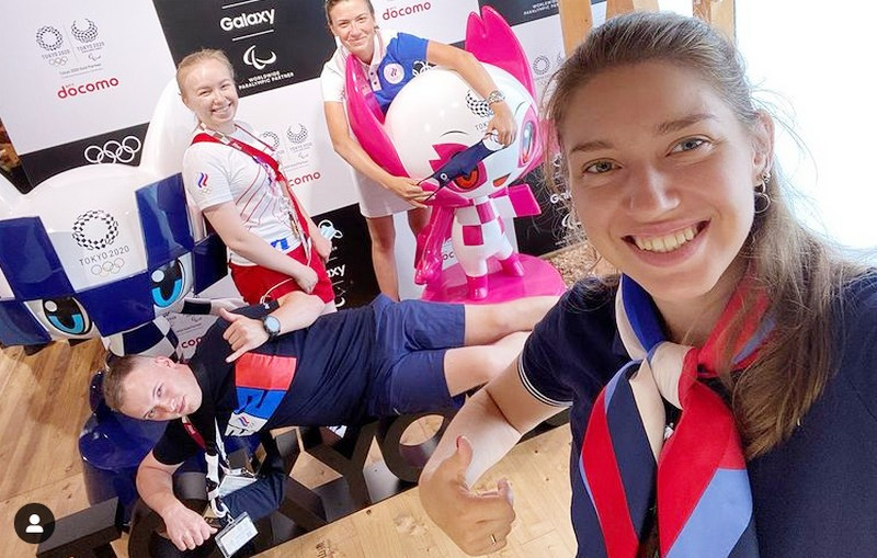 Крымчанка с командой в Японии. Фото: Виталина Бацарашкина|Instagram