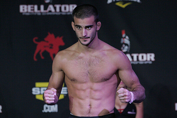 Андрей Корешков возвращается в клетку Bellator спустя почти 2 года с надеждой вернуть чемпионский титул. Источник: sherdog.com