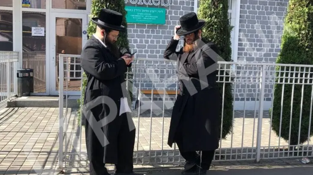 Хасиды зажигательно отметили  Рош ха-Шана в этом году в Умани. Фото: "Страна"