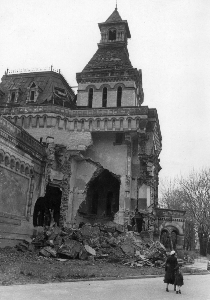 Казанский собор в блокаду Ленинграда