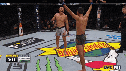 Яир Родригес нокаутирует "Корейского Зомби" за секунду до конца боя