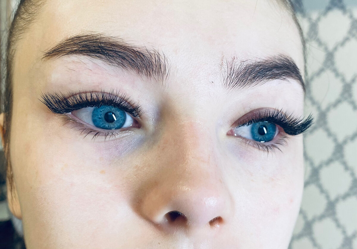 Наращивание ресниц 