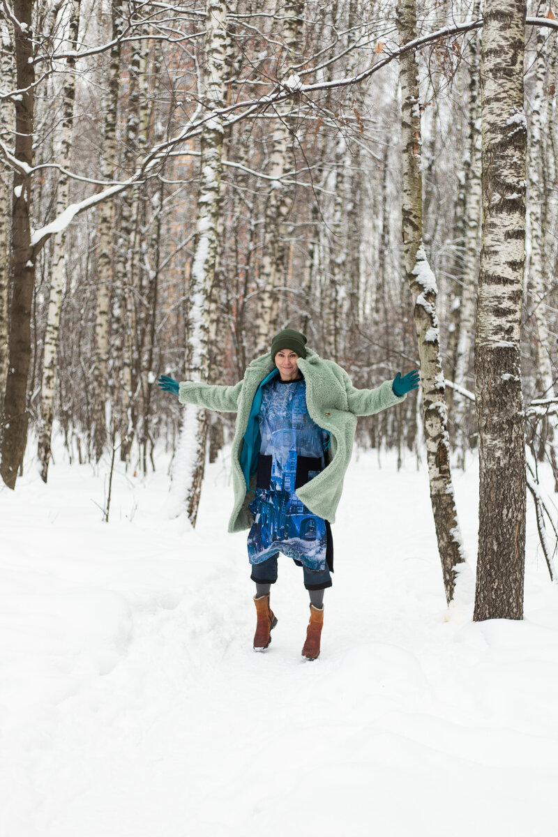 Фото и стиль: Ангела Толстова (Pushba). В образе Рассказчика радуется жизни Наталя Шумак