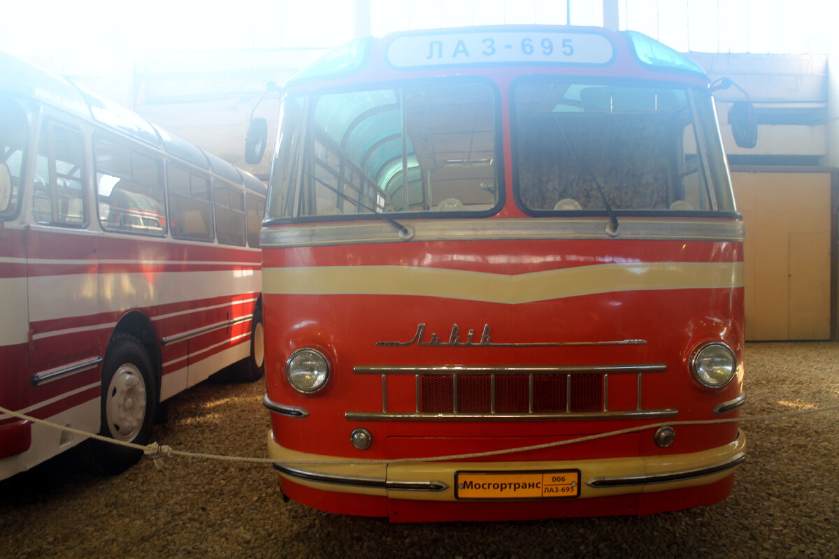 автобус ЛАЗ-695 "фестивальный", музей "Московскийт транспорт"