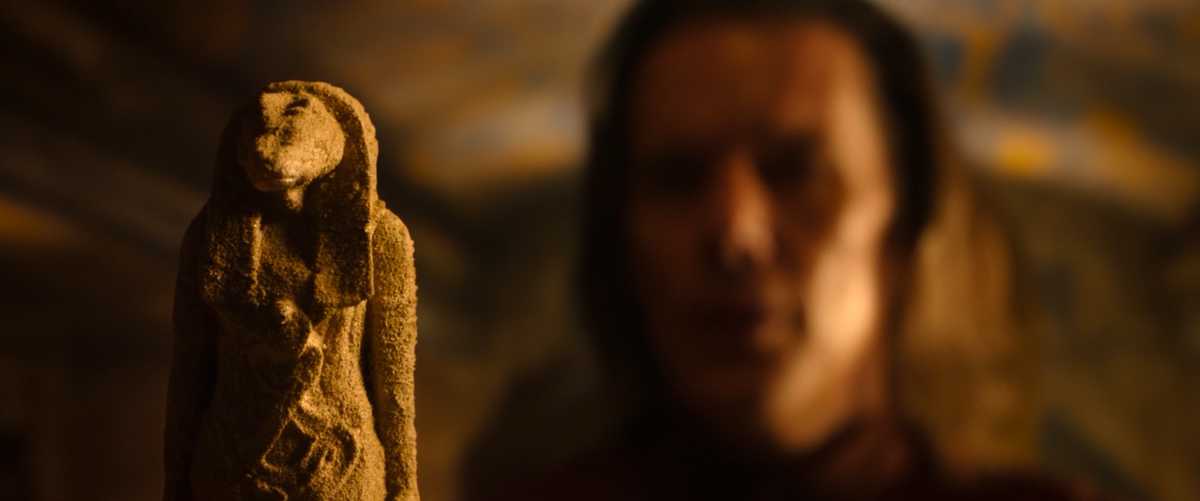 "Гляньте, чё мне в киндере попалось!"