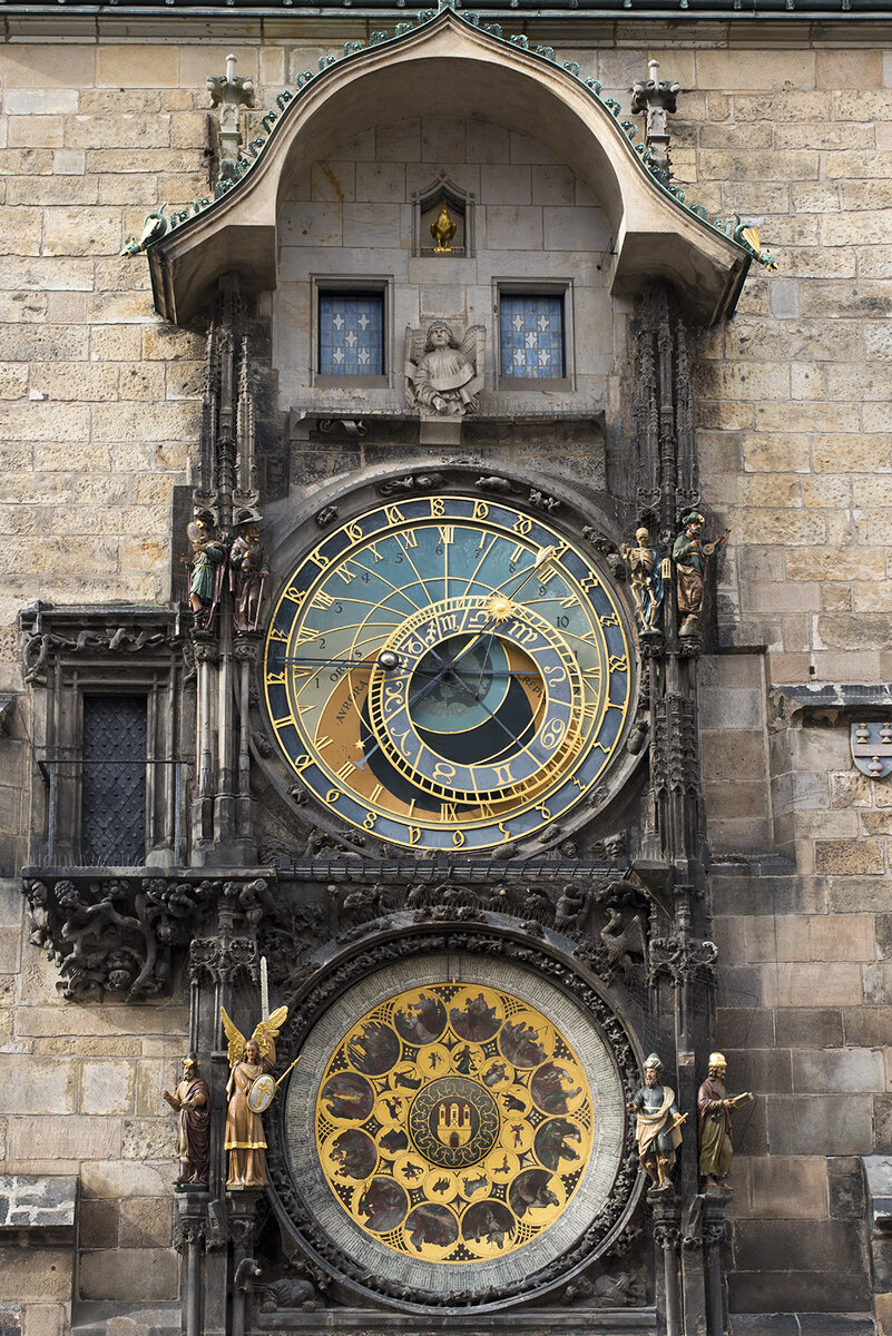 Уличные и башенные часы