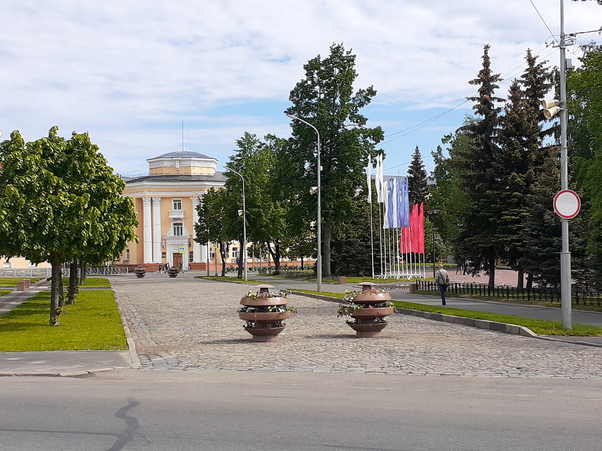 В Карелию на 4 дня. Петрозаводск. Площадь Ленина. Губернаторский сад |  Живой мир вокруг меня | Дзен