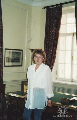 Фото автора. Я на работе в посольстве.